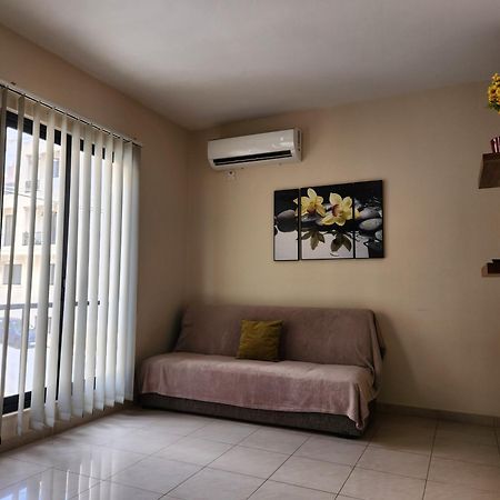 Sea Views Apartment-Wifi-Sleep 5 Marsaskala Buitenkant foto
