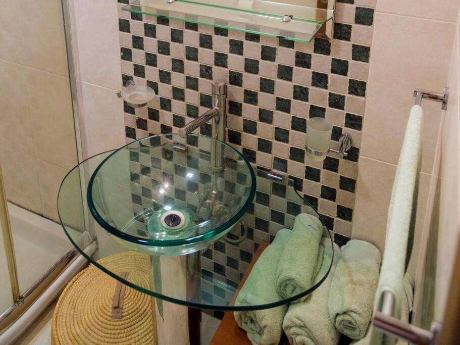 Sea Views Apartment-Wifi-Sleep 5 Marsaskala Buitenkant foto