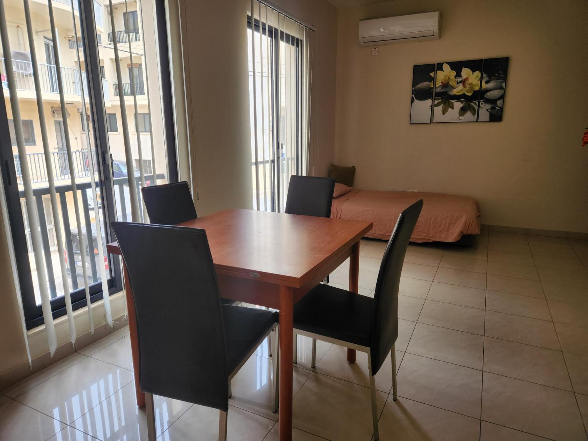 Sea Views Apartment-Wifi-Sleep 5 Marsaskala Buitenkant foto